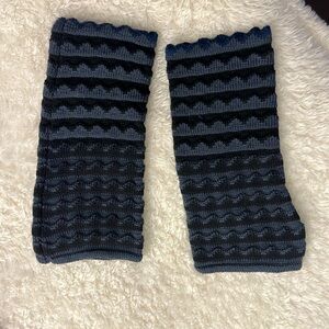 OLEANA Black and Dark Gray Fingerless Gloves